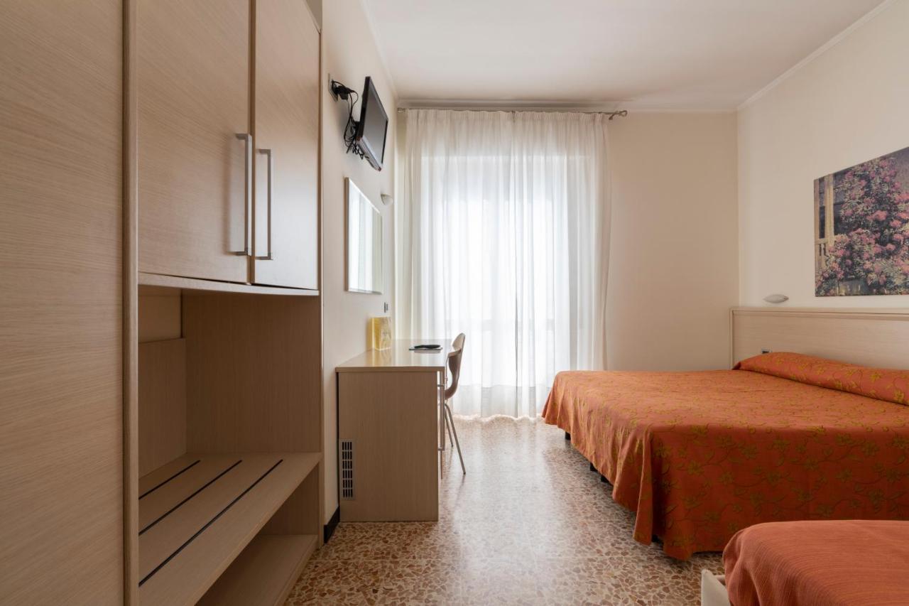 Hotel Aida Alassio Esterno foto
